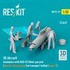 RESKIT RSF32-0049 US Aircraft mechanics with SUU-23 20mm gun pod (open & close gun bay) on transport trolley (scene 1) (3 pcs) (3D Printed) (1/32)